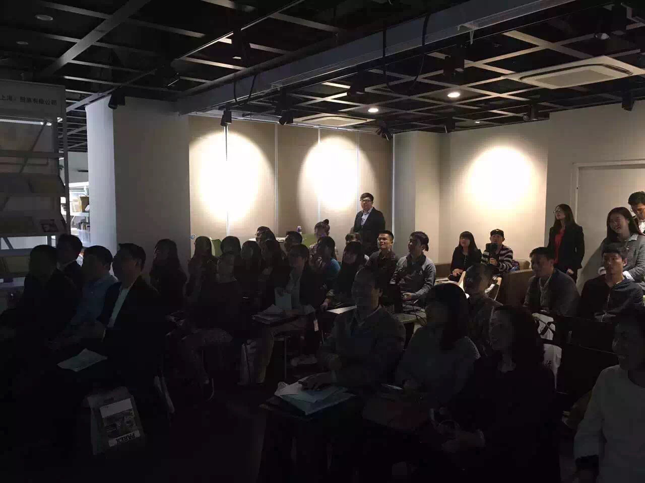 巡展會現場